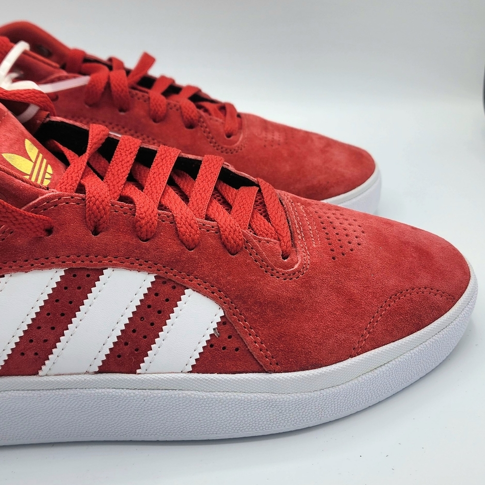 Adidas Tyshawn  Red & White Skateboarding Shoes Men's Size 10.5 New/original Box